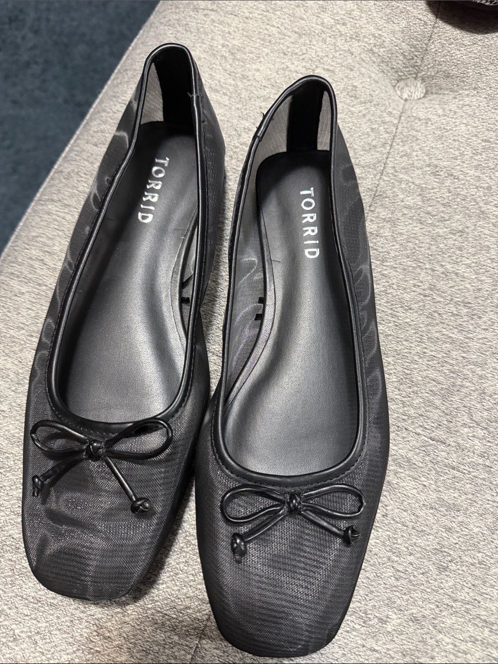 torrid Black Square-Toe Ballet Flats with Bow Accent